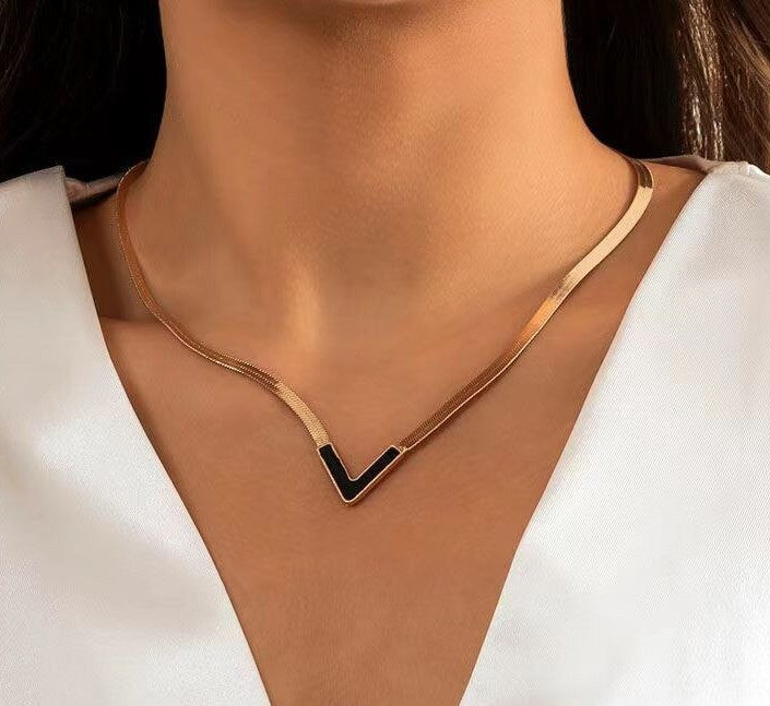 V-Shape Luxury Pendant