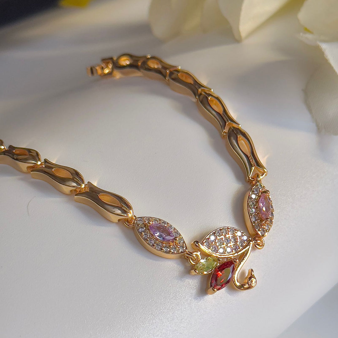 Elegant Peacock Art. Zircona Bracelet