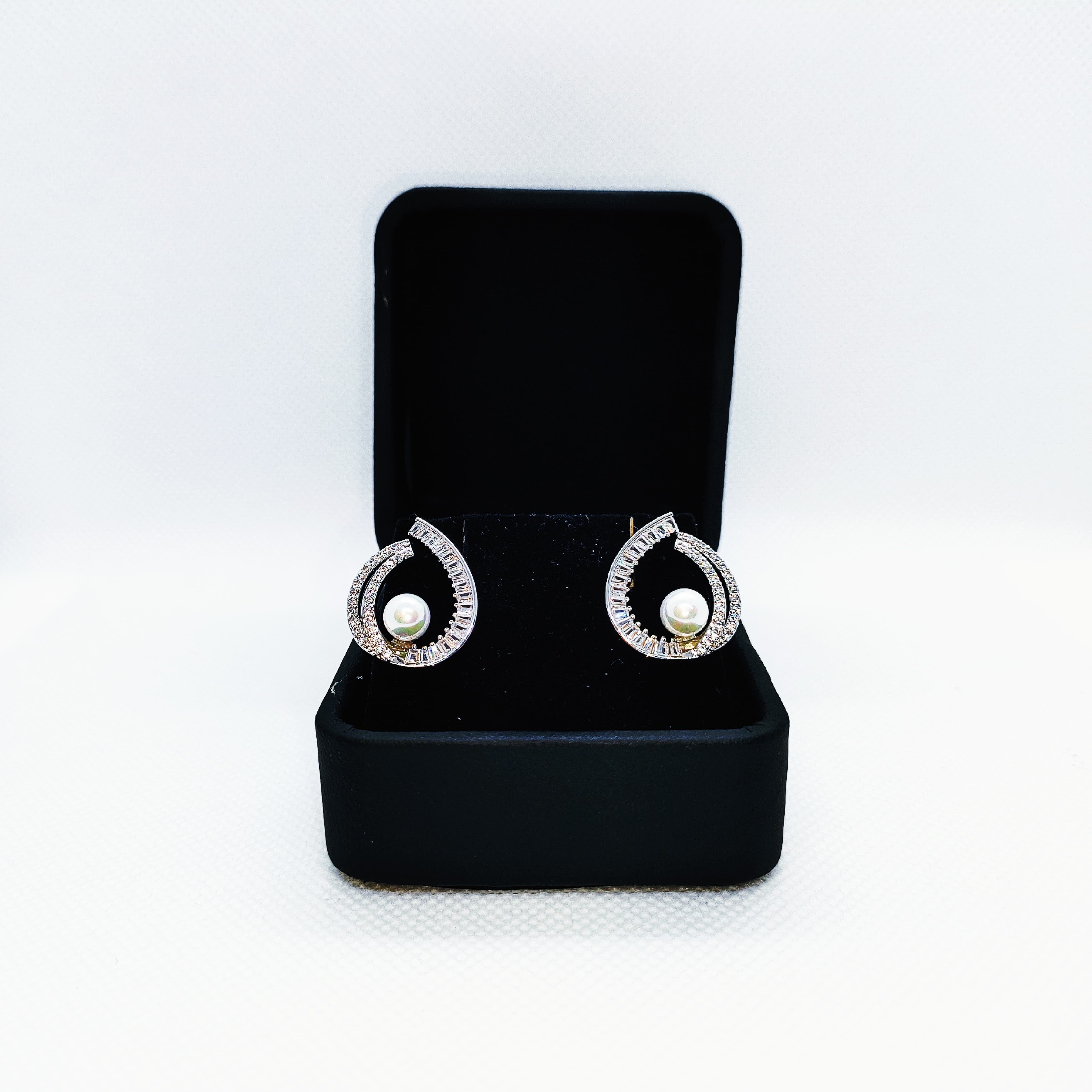 Premium Paved Stone Ear Studs