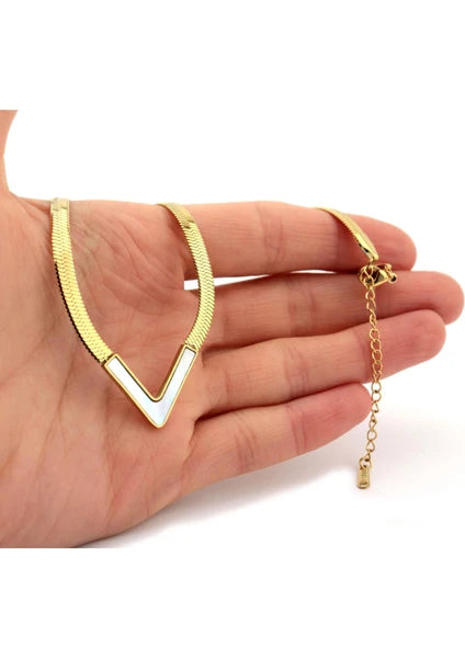 V-Shape Luxury Pendant