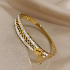 Premium Ovate Zipper SS Hand Cuff